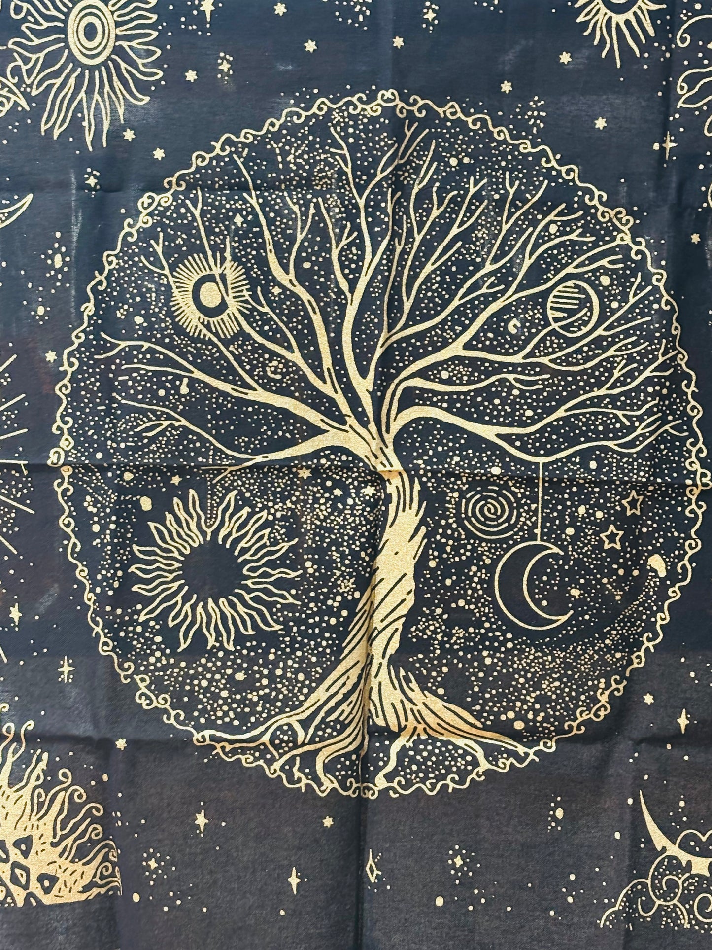 Golden Tree Altar Cloth (18″ x 18″)