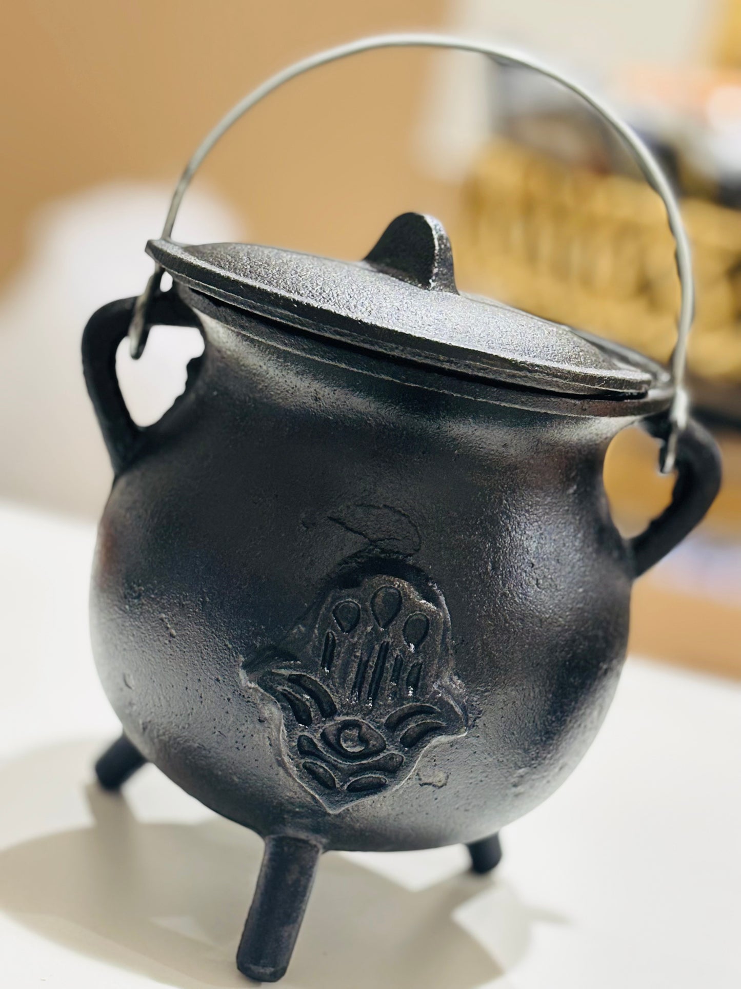 Hamsa Cast Iron Cauldron with Lid (7″)